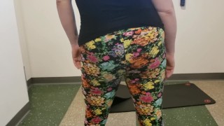 Seattle Ganja Goddess has a public workout at the gym for her ass shower