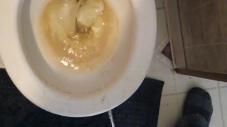 Pissing 2