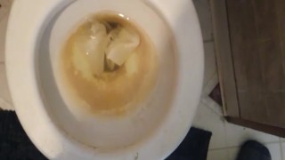 Pissing 2