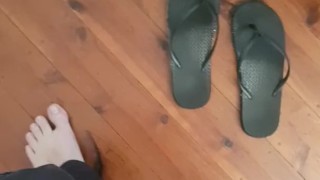 cum on friends flipflops part 1