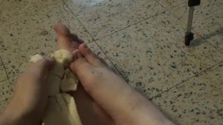 Foot Banana