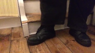 puttin my boots on clip