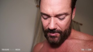 Pumped Up Bottom Gets His Hole WRECKED