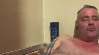 DADDYS POST 1.6 PISS SESSION!!!