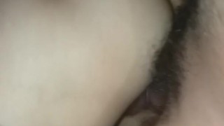 La encontré acostada desnuda mira como le folle