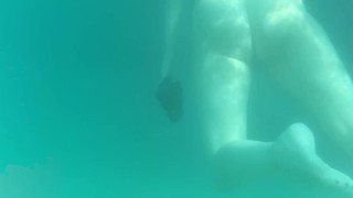 Bellissima sirenetta sott'acqua - NoemiAna