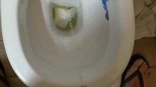 Morning glory and hard piss in wc (verified user)