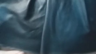 CALIENTE CHICA SE TRAGA TODA MI VERGA Y SE SIENTA EN ELLA