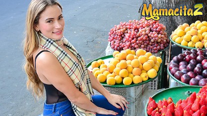 MamacitaZ - 超级热门的哥伦比亚水果小贩像色情明星一样骑着鸡鸡