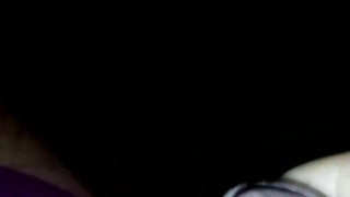 Rockero masturbándose