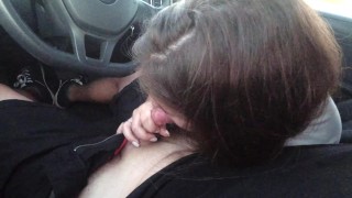 Teen blowjob in the car - Cum mouth