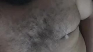 Gordo gostoso gemendo cheio de tesão