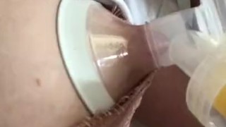 Big Breast Pumping: Milk Close to Coming in, Nipple Show, and Pussy Tease!!