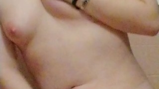 Quick Masturbate in Shower 