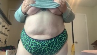 Real White girls fat ass twerking 