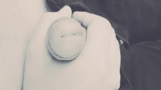 masturbándose lentamente 