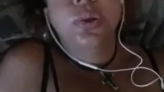 Nikkie Troy, Milf Venezolana teniendo un orgasmo real con audio excitante