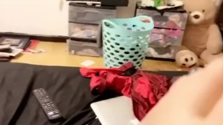 Thick thighs and painted toes