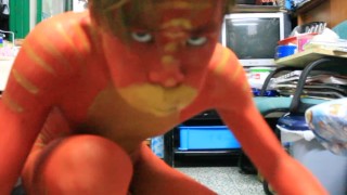 Body Paint : I am an adorable red cub