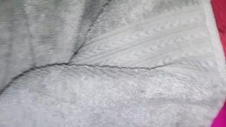 Lite squirts anal play