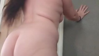 Ass Shaking Goodness!