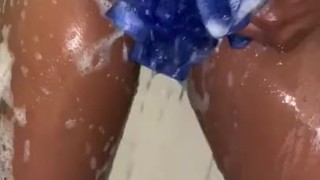 Just turned 18 takin a shower for daddy dick!