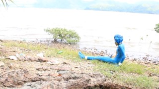 Body paint : I am a blue pokemon in the wild. Come catch me~^^