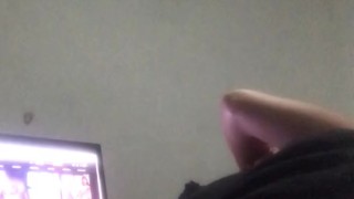 Watching porn while fucking myself with the Womanizer Duo Verbal