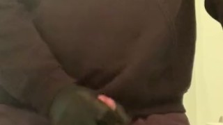 Cum with gloves