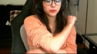 Twitch Streamer Tricked into Boob Slip lol