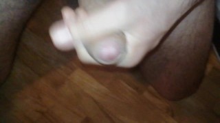 I masturbate and have a huge cumshot on the floor