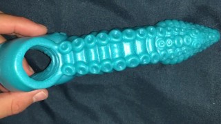 Bad-Dragon Ika Sheath Unboxing