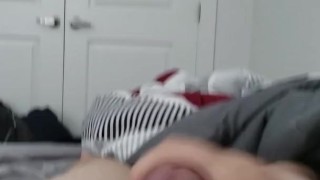Jerking off in the morning!