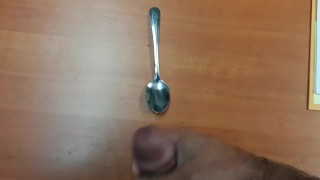 Cum on spoon