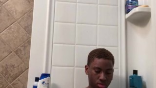 Hung Teen uses Tight Pussy in bath