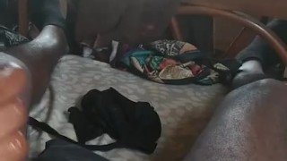 Masturbate cumshot