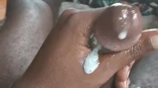 Masturbate cumshot