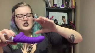 Dildoqueen - Sex Toys That You Need To Know About (Fun Factory G5 Tiger)