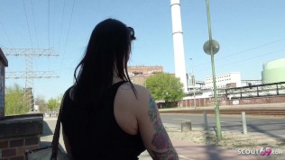 GERMAN SCOUT - TIEFER ANAL SEX FÜR DEUTSCHE MILF JULIA BEI STRASSEN CASTING