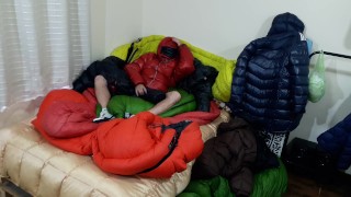 CUMSHOT IN NYLON CITY