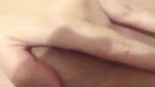 Linda mujer se masturba frente la camara