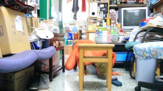 Body paint : I am a cute red cub