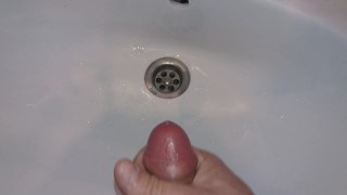 очень сильно захотел кончить,very much wanted to cum