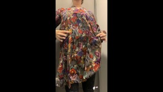 PUBLIC CHANGING ROOM IN A SHOPPING MALL GERMAN ENDS WITH CREAM