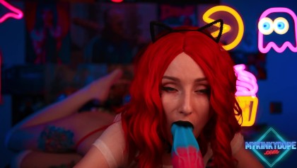 Cosplay Girl Porn Blowjob - Cosplay Girl Kinky Using Hudge Dildo for Blowjob - Free Porn ...