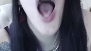 Goddess make you jack off to her mouth