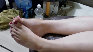 My painted toes