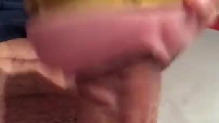 Uff, que apretado! Se la meto duro a mi coño Fleshlight Stamina