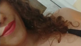 Caliente en el portal de casa