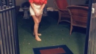 Abbystars dares to show delivery guy her titts 
